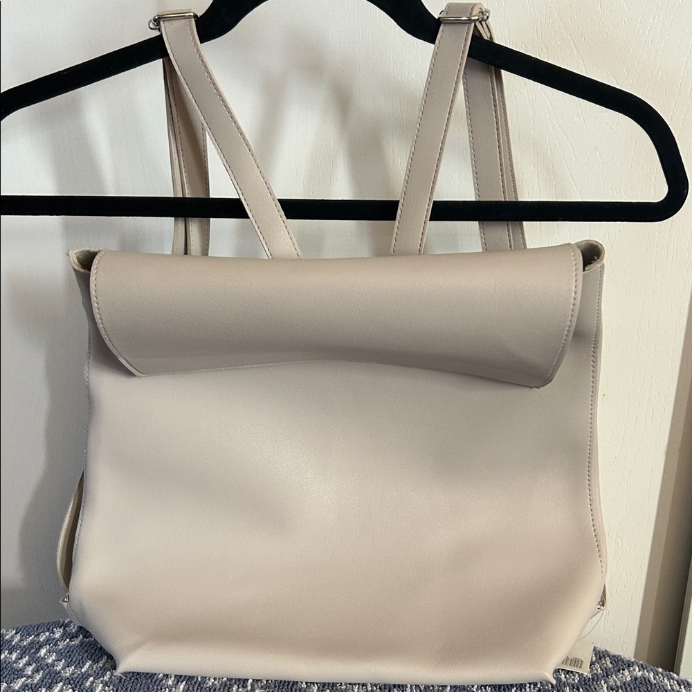Solstice Sunglasses Backpack